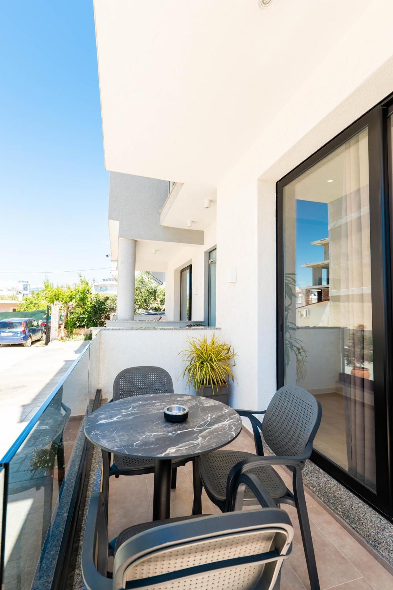 Feniks Hotel Ksamil Exterior foto